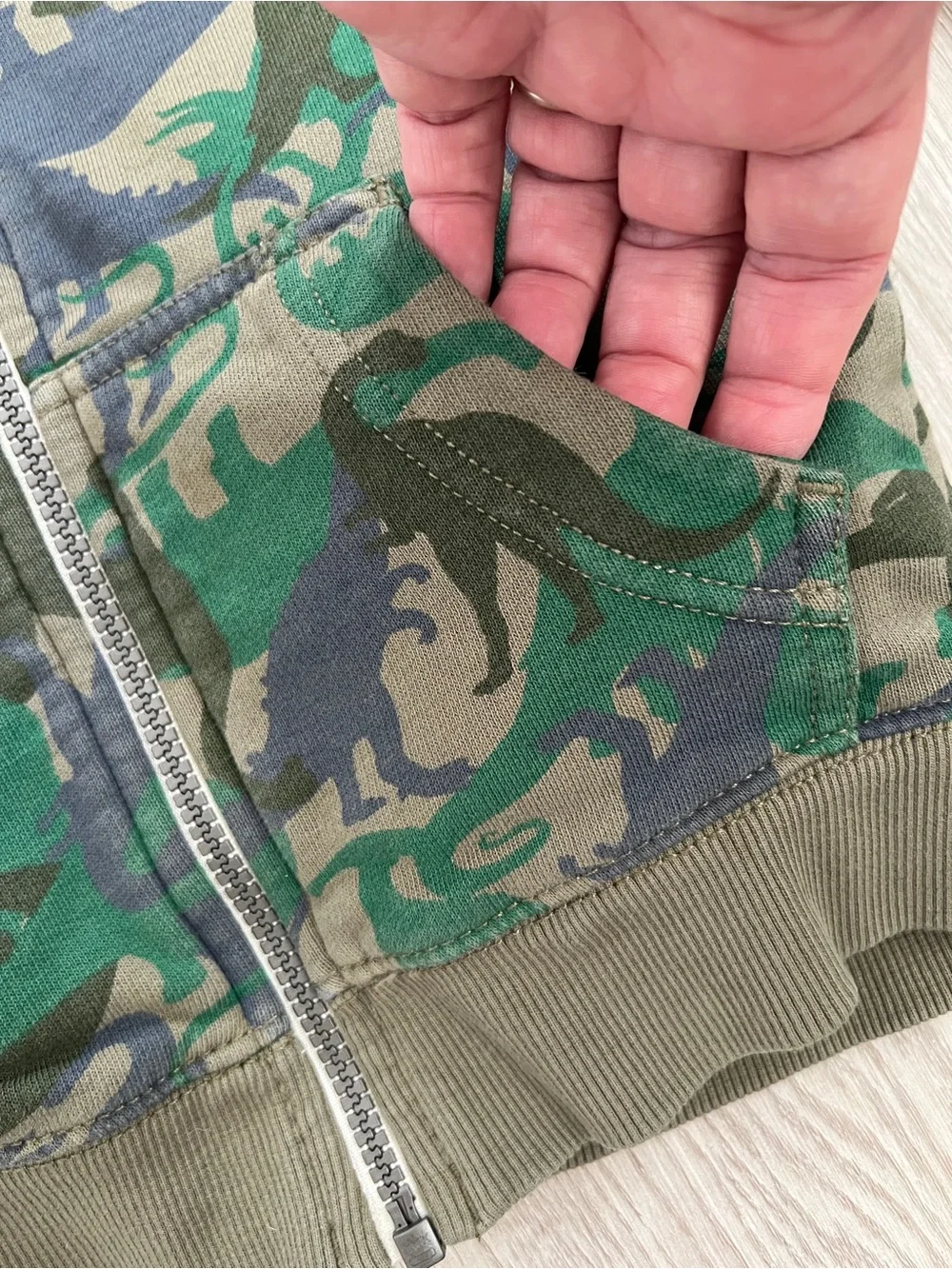 Hanna Andersson Kids Size 3 Dinosaur Camo Sherpa Lined Full Zip Hoodie Jacket